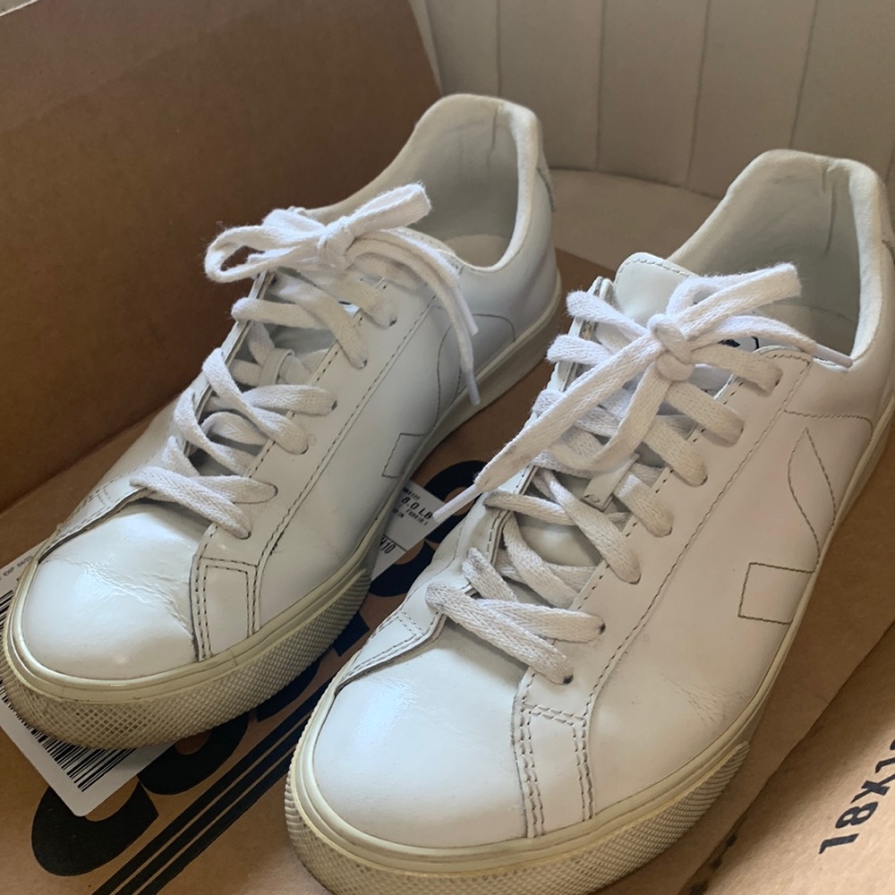 VEJA Women’s Esplar Canvas Sneakers White